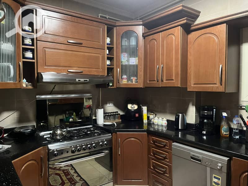 Apartment for sale in Bavariya compound in Zahra Al-Maadi, ultra super lux, 175 m, a great deal with a garage. – další