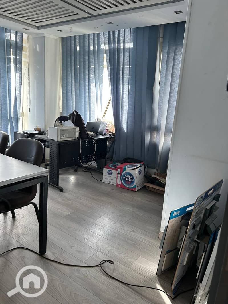 Administrative office of 135 sqm for sale in Sama Tower, Maadi Circular - Mehr