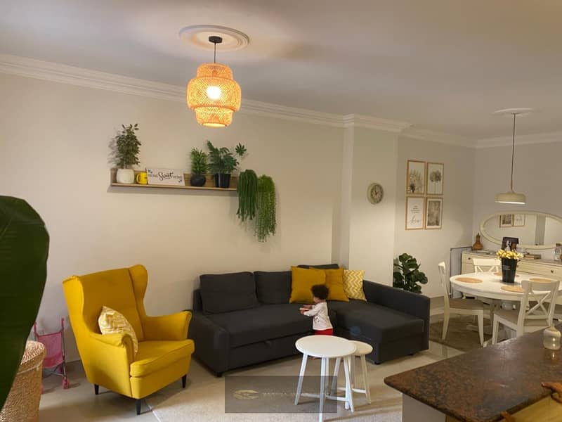 Furnished apartment for rent in Sheikh Zayed - 105m - two rooms - prime location near universities and Arkan. - Widok 2