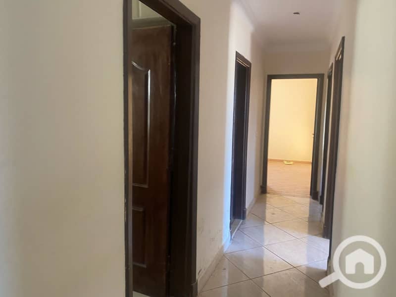 For sale in Dar Misr Al-Qurnfal, 130 meters, third floor in Al-Tajammu - Ansicht 2