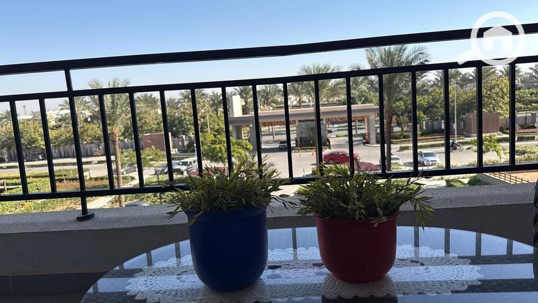 Lowest price apartment, 135 sq m, ultra-super-lux finished - Cairo Festival City, Fifth Settlement, overlooking landscape, ready to move in. - Widok 3