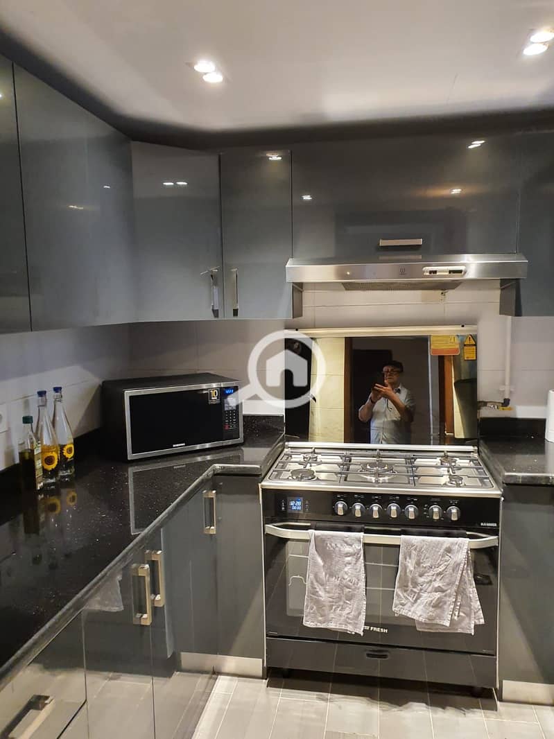 Lowest price apartment, 135 sq m, ultra-super-lux finished - Cairo Festival City, Fifth Settlement, overlooking landscape, ready to move in. - Więcej