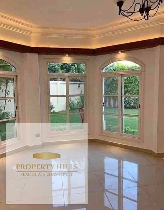 Villa 424 meters for installment at a lower price than its value, a compound of villas only with a landscape view at the highest level on the Suez Road, surrounded by La Vista, opposite the Open Air Mall. – další