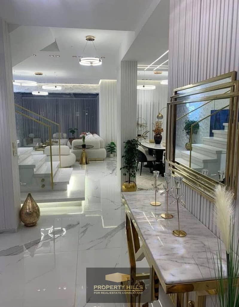 Receive a large independent villa at a bargain price next to Emaar in Sheikh Zayed. - Ansicht 3