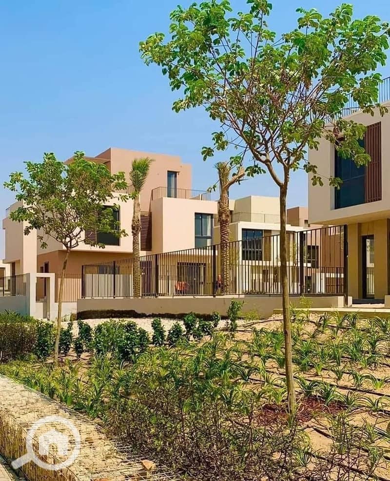 Receive a villa with a huge garden and a view of the dancing fountain in the heart of October – close delivery and an opportunity that won't be repeated. - Widok 4