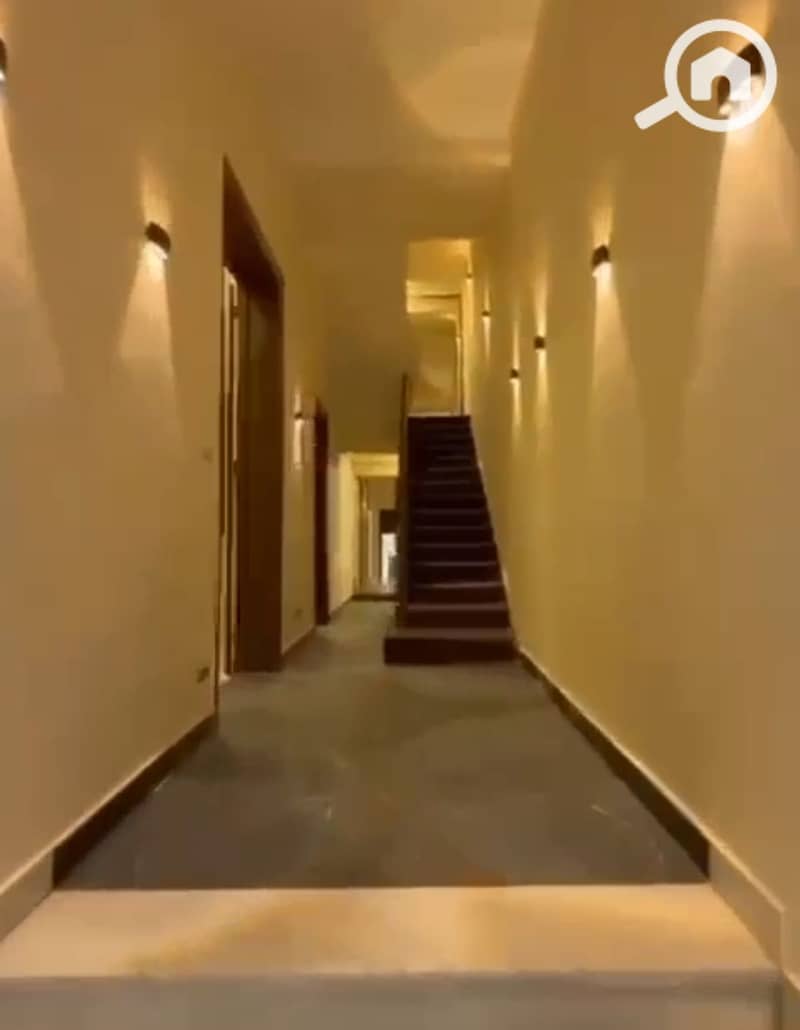 16 1000942963. jpg
