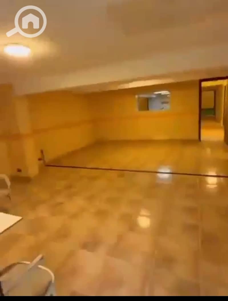 22 1000942942. jpg