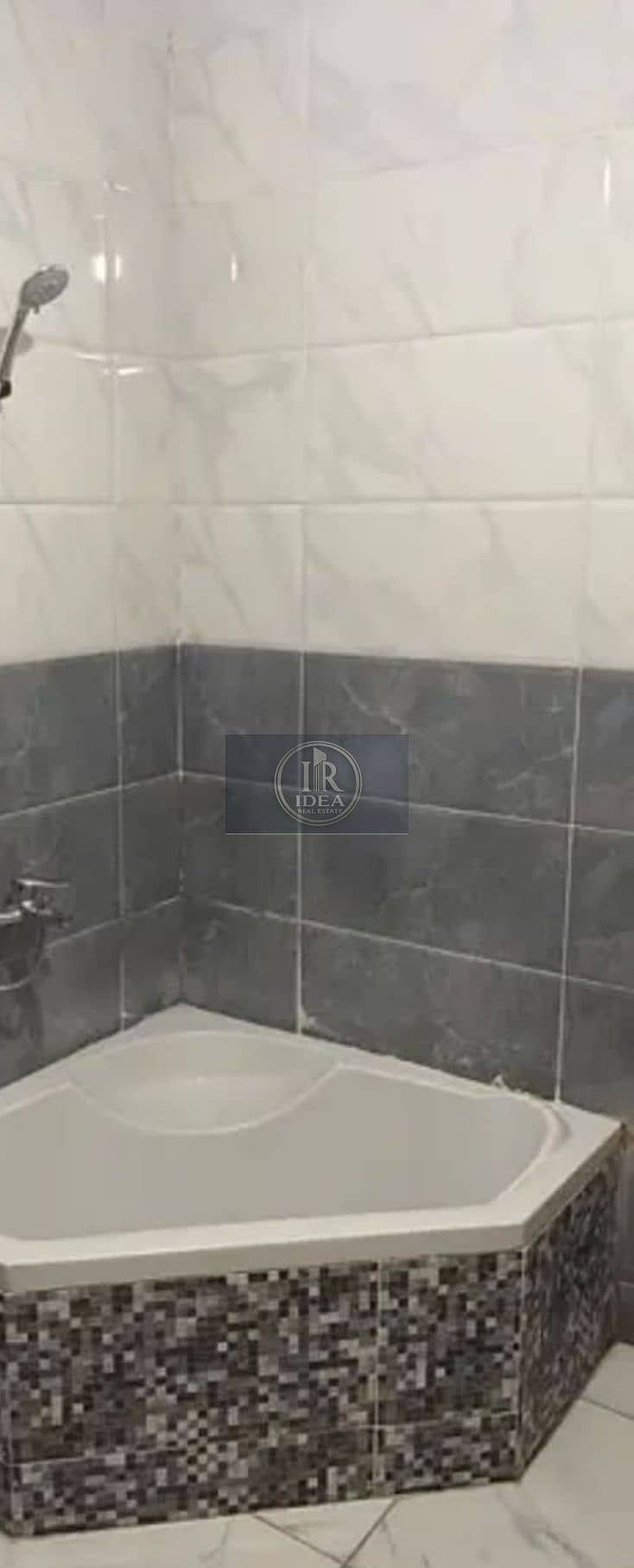 4 1000457763. jpg