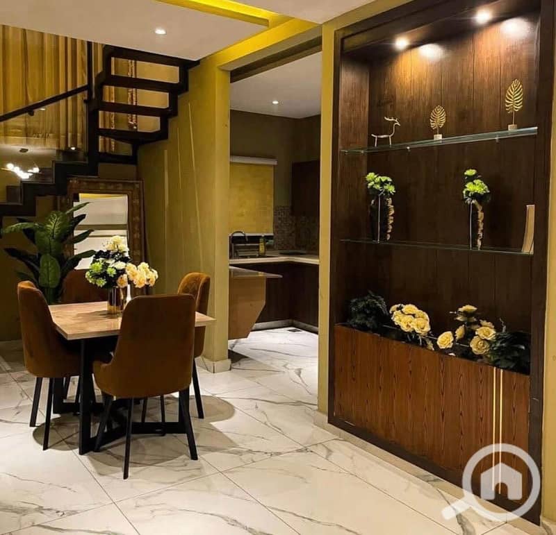 Own a luxurious 176m² Apartment for sale in New Cairo in the best location in Fifth Settlement directly on South 90th Street and minutes from Hyde Par - Widok 2