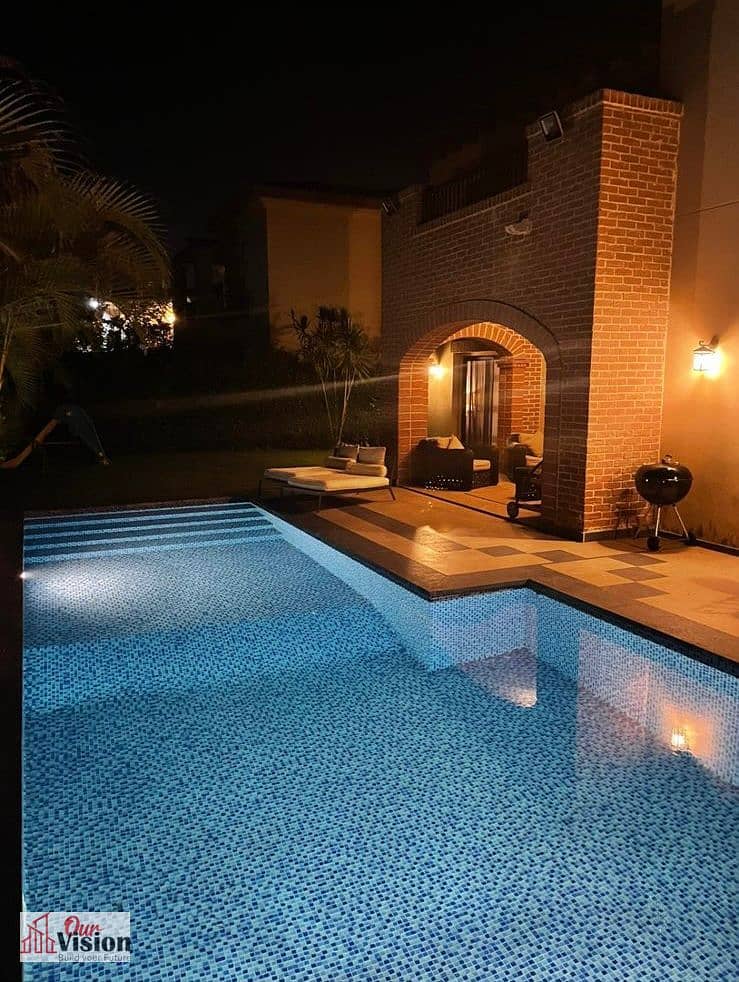 For sale standalone " Almaza bay " Mona hussein ‘s design mock up 542 building 600 land 3 master bedrooms 2 bedrooms 5 bathrooms Driver room Nan – pohled 2