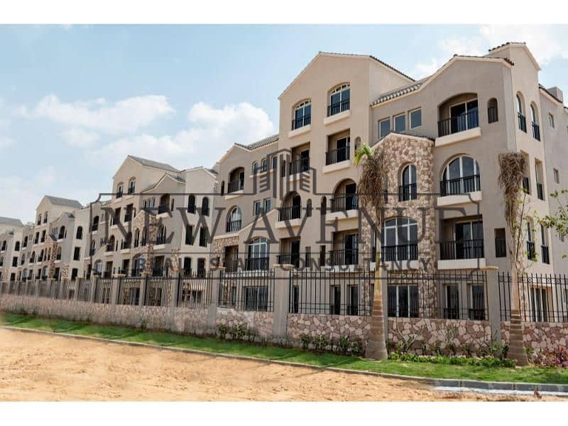Duplex roof 4 bedrooms with big roof prime location ready to move in Green square compound - Ansicht 3