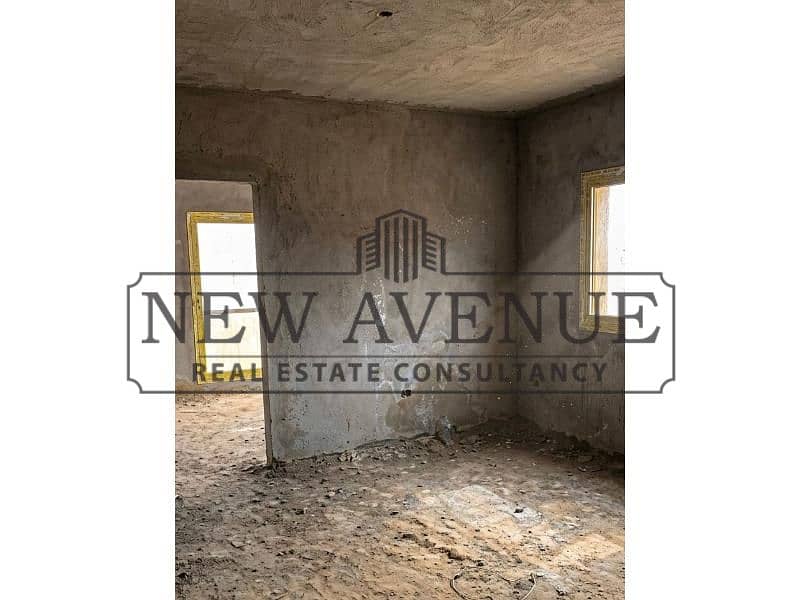 Duplex roof 4 bedrooms with big roof prime location ready to move in Green square compound - Ansicht 5
