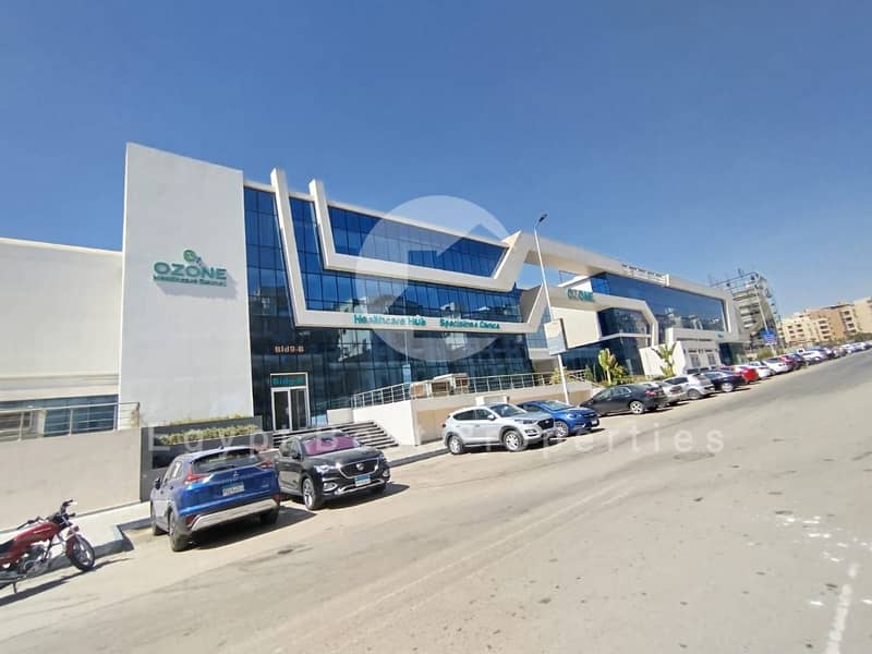 Invest in a Ready-to-Operate Medical Clinic in New Cairo, Featuring Premium Finishing, Included ACs, and Flexible Installments Up to 48 Months. - Widok 5