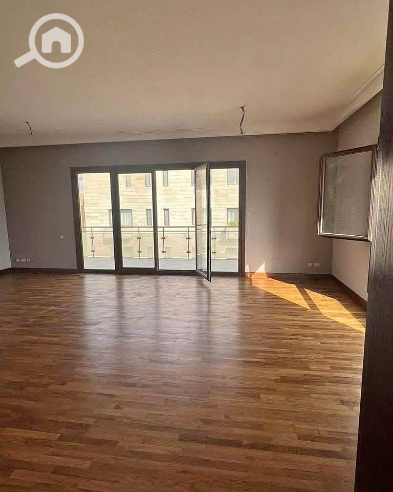 Ready to move Finished Apartment for sale in Beverlly Hills Compound - Ansicht 2