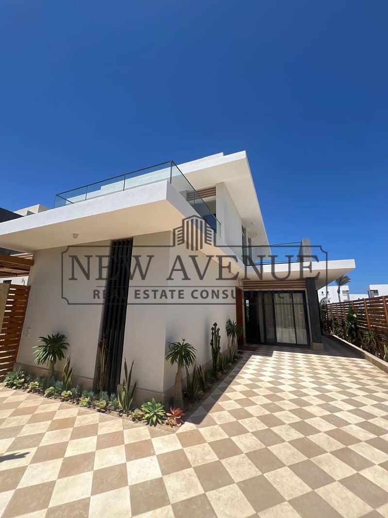 Twin House for sale Prime Location In Almaza Bay AT North Coast-Fully Finished and Furnished-Ready to move - Widok 5