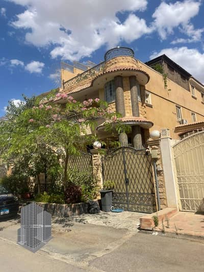 8 Bedroom Villa for Sale in Sheikh Zayed, Giza - 5791856299258612981. jpg