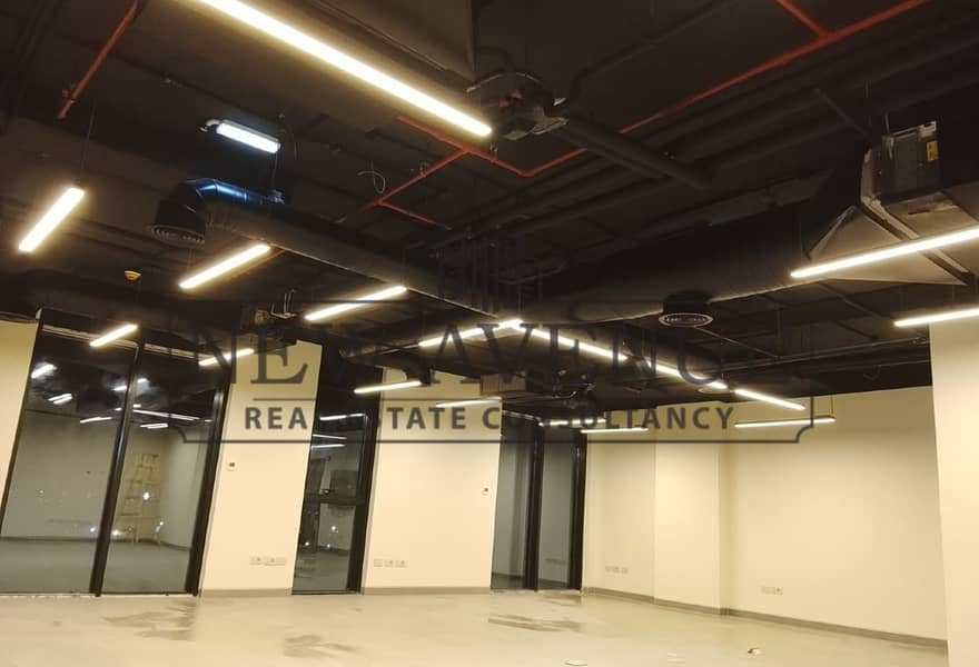 Fully finished office space for sale in New Cairo Prime location at hyde park - Więcej