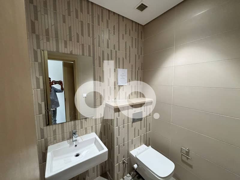 3 8eadaade-45ab-491c-9219-1cafbfd90166. jpg