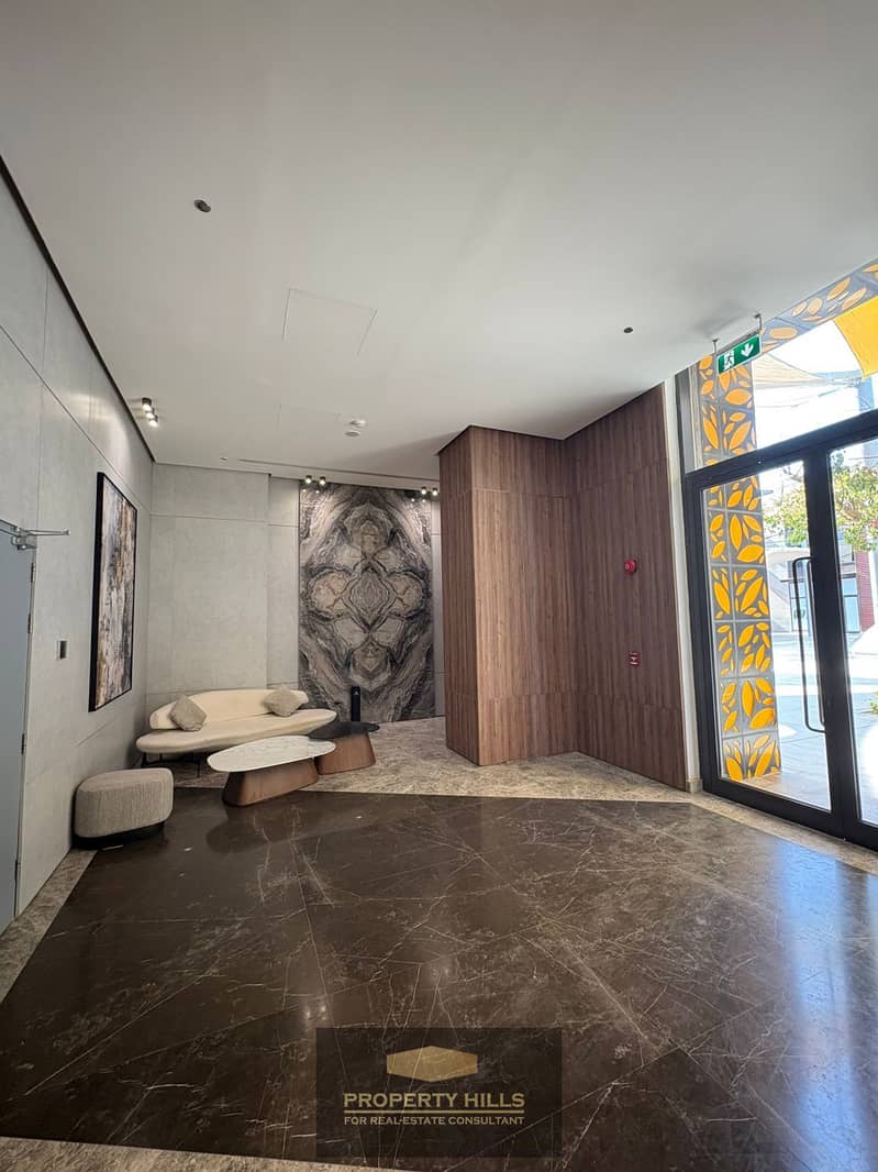 A shop for Lekta in the heart of Sheikh Zayed with immediate delivery next to Downtown and next to Saudi. - Ansicht 2