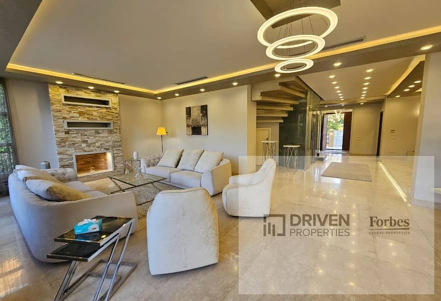 Fully Finished Villa 1000M For Sale Including Kitchen and AC's In Jeera Compound 13th District, Sheikh Zayed, Giza - Widok 3