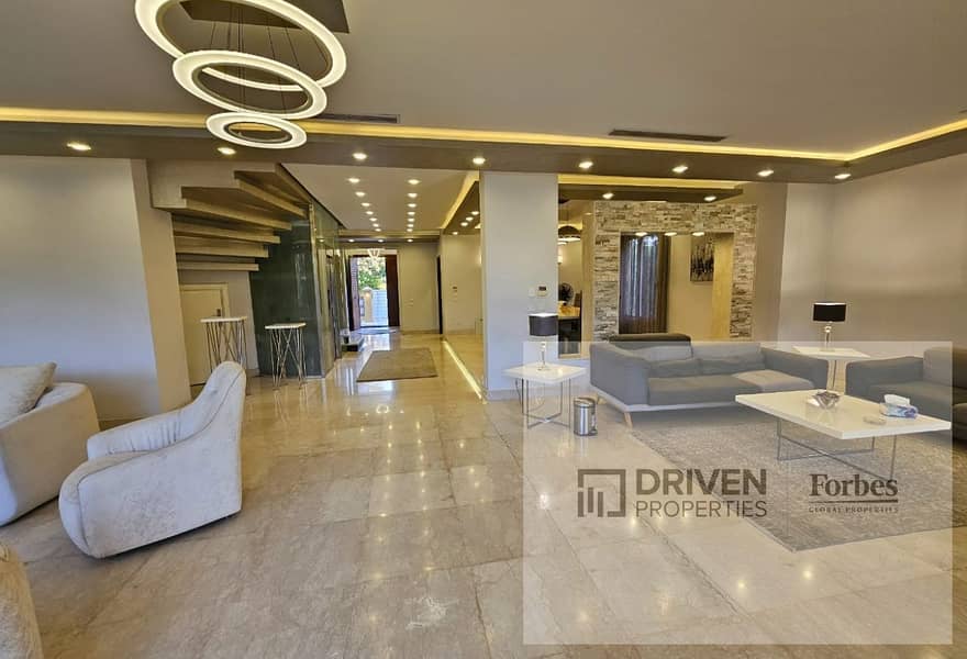 Fully Finished Villa 1000M For Sale Including Kitchen and AC's In Jeera Compound 13th District, Sheikh Zayed, Giza - Widok 4