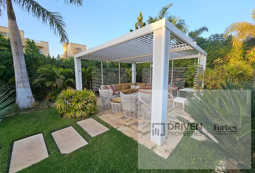 Fully Finished Villa 1000M For Sale Including Kitchen and AC's In Jeera Compound 13th District, Sheikh Zayed, Giza - Więcej