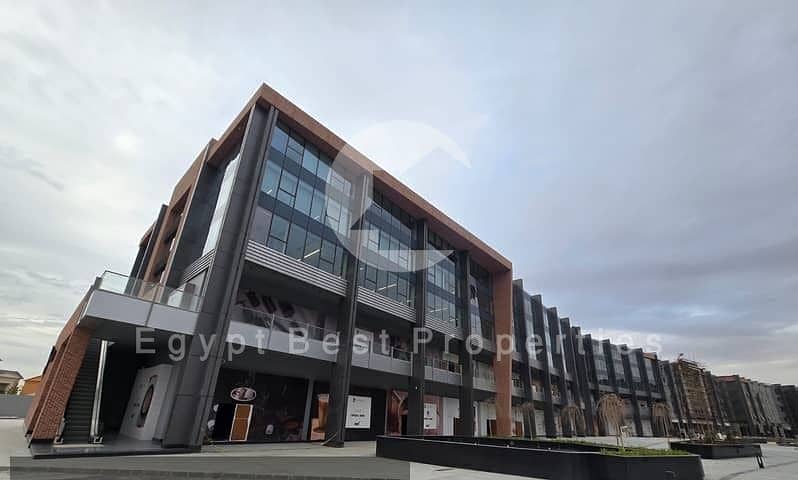 Ground Floor Retail 80m Delivered Prime Location for sale in Three Sixty in New Cairo by LMD - Ansicht 3