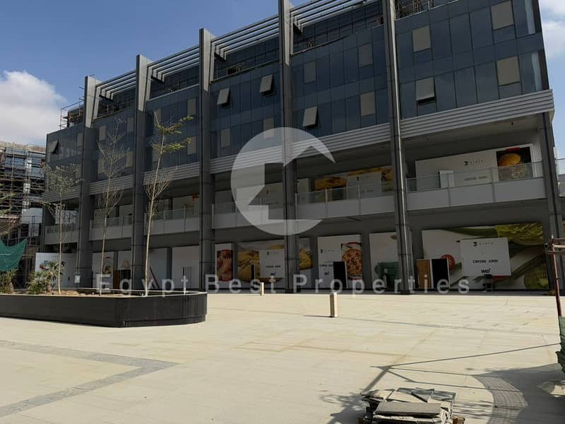 Ground Floor Retail 80m Delivered Prime Location for sale in Three Sixty in New Cairo by LMD - Ansicht 4
