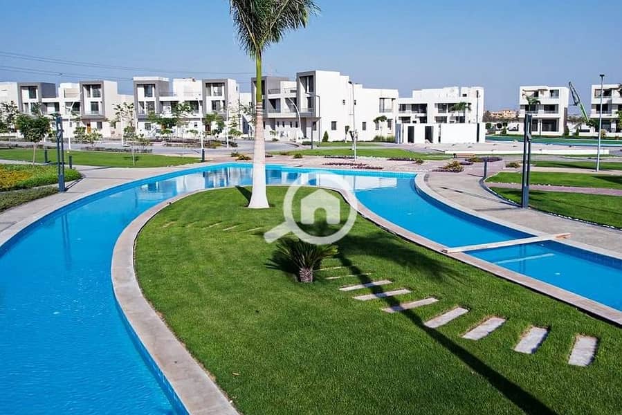Townhouse villa for sale, ready to move, in Lake West 2 Compound, Sheikh Zayed, in front of Beverly Hills - Widok 6