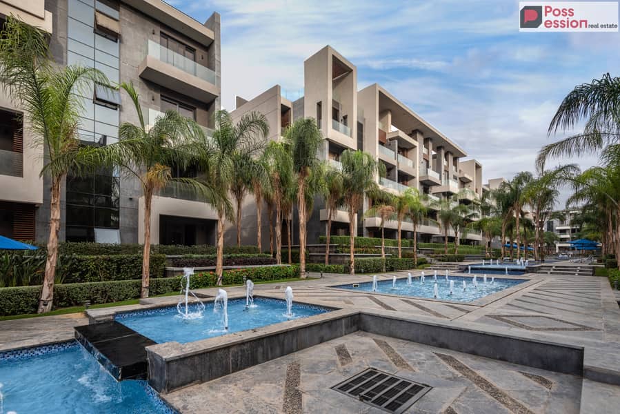 Ground floor apartment with a garden, area 275 m, 3 rooms, immediate delivery, for sale in installments in El Patio Casa Compound, El Shorouk, in fron - Ansicht 2
