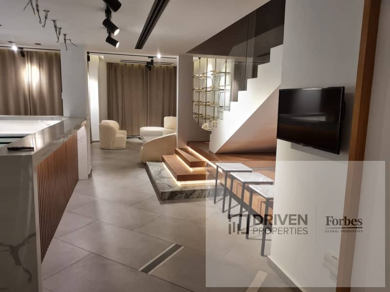 Fully Finished Modern Furnished Townhouse for Sale in Golf Extension Palm Hills Compound 6th of October Woodville - Ansicht 2