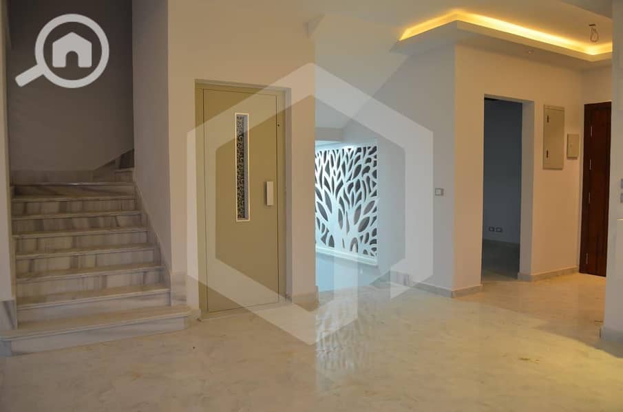 Twin House with a Private Garden for rent with ACs in Green 4, Mabay Edris, 6th Of October City . . . . . . . . . . . . . . . . . . . . . . . . – pohled 4