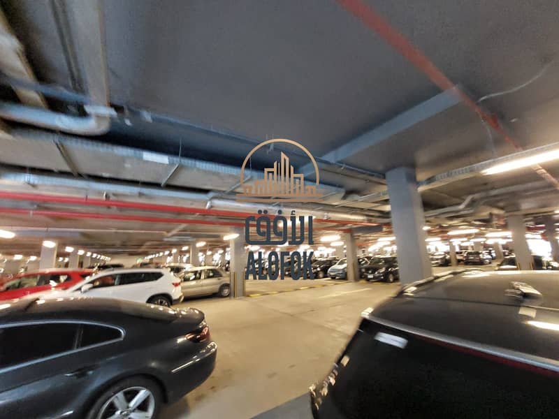 Shop for rent in Fifth Settlement, Panorama façade suitable for clothes and accessories - Widok 3