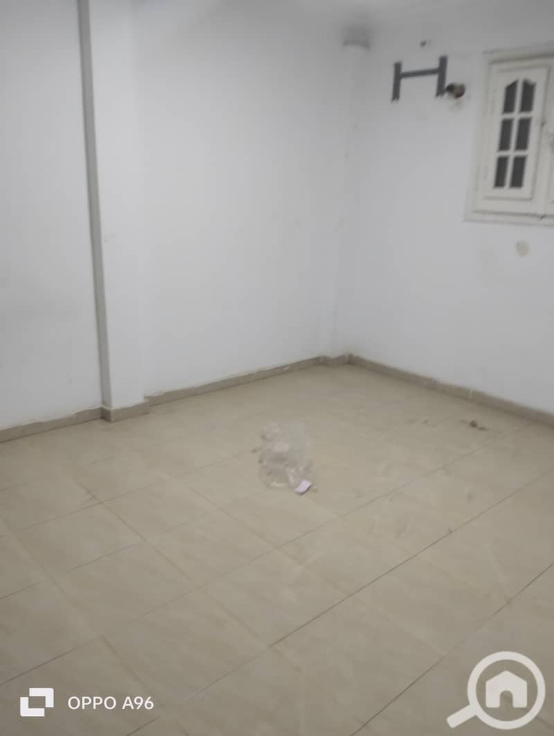 1000149157. jpg 1000149157. jpg