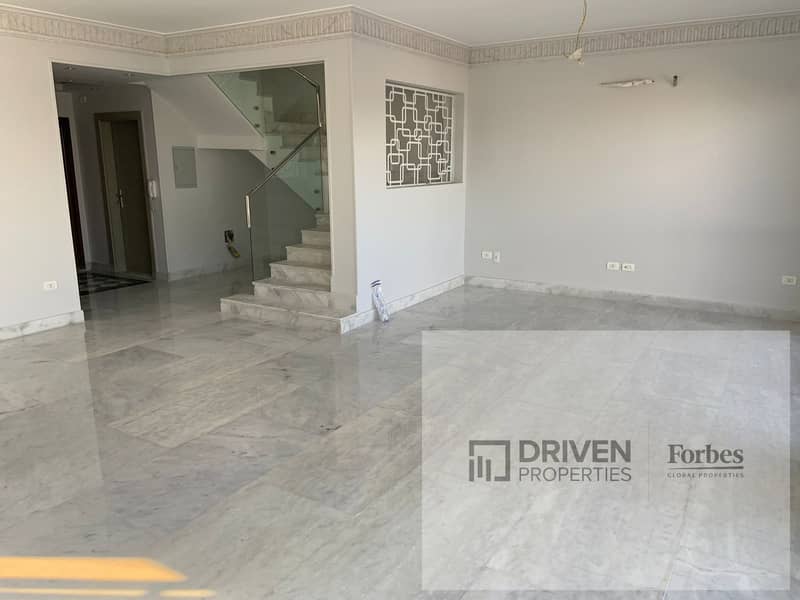 Ready To Move Fully Finished Twin House For Rent With Kitchen and AC's In Patio El Zahraa Compound Sheikh Zayed Giza - Ansicht 5