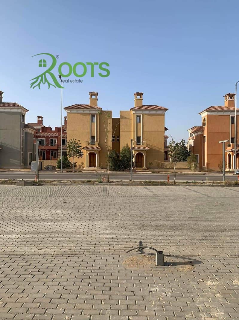 573m Villa Immediate Delivery - 1st Row on Boulevard - Nyoum 6 October - 6 October - Ansicht 5