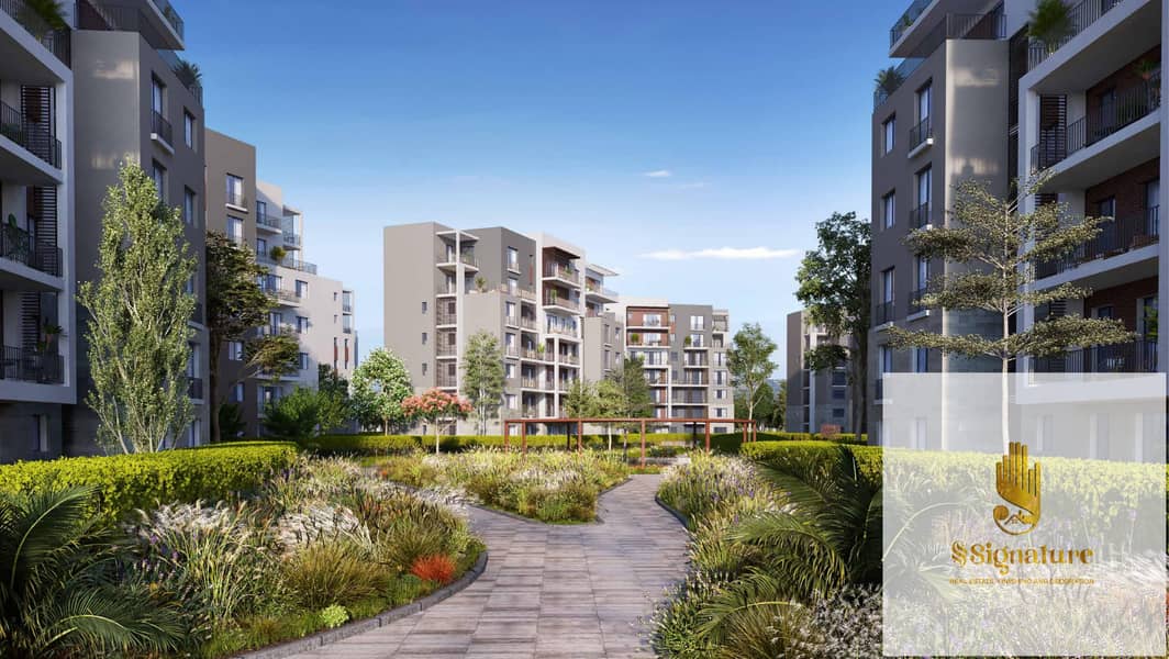 Townhouse for sale, ready for immediate occupancy, with a pool view, at a special price in District 5, Fifth Settlement, New Cairo. - Fler