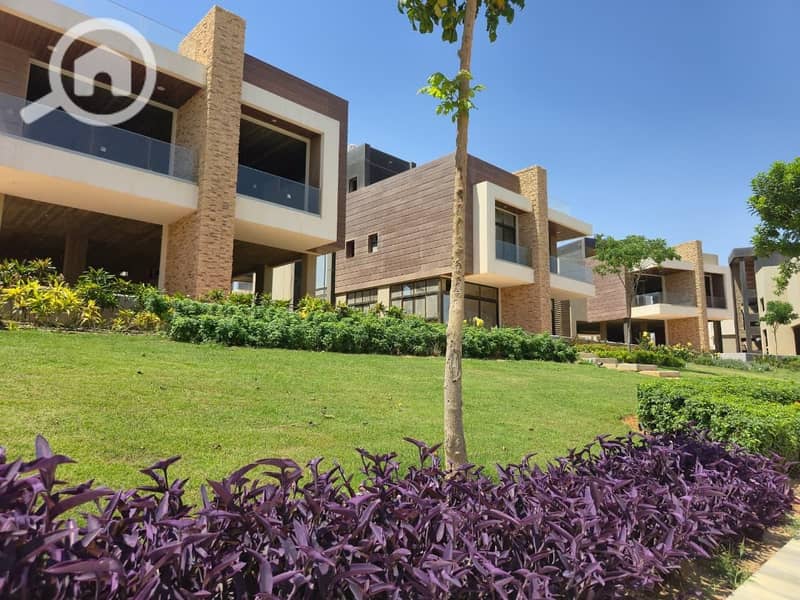 6BR Villa for Sale at the Old Price in a Very Prime Location in the Heart of New Cairo – Lake and Landscape View! - Ansicht 5
