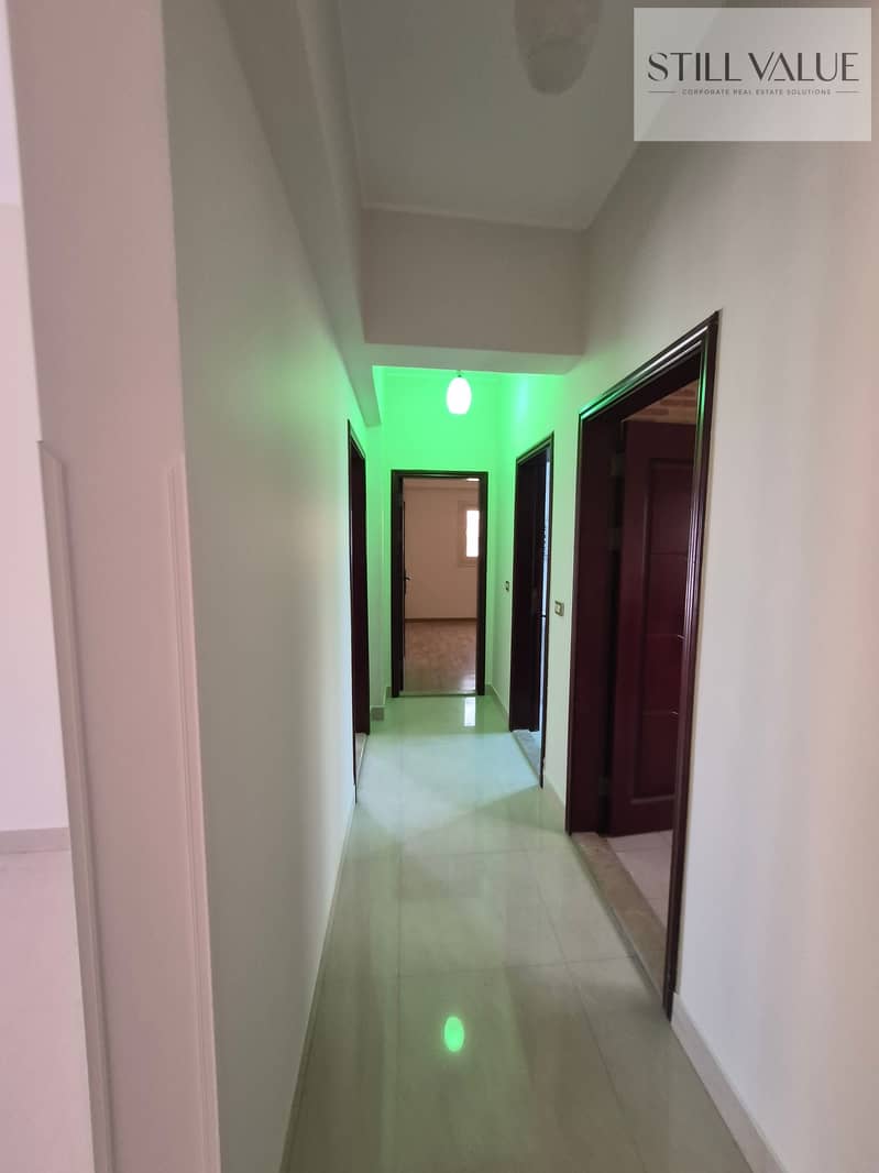 Rooftop for rent for a family in South Academy, First Settlement, overlooking a garden. - Mehr