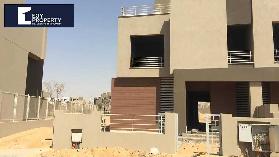 Twinhouse villa For Sale in Palm hills katameya extension Ready to move with attractive price - Widok 5