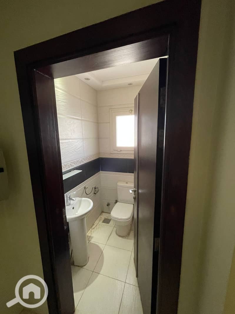 A luxurious office for rent on Makram Ebeid Street, 300 m at a very attractive price. - Widok 4
