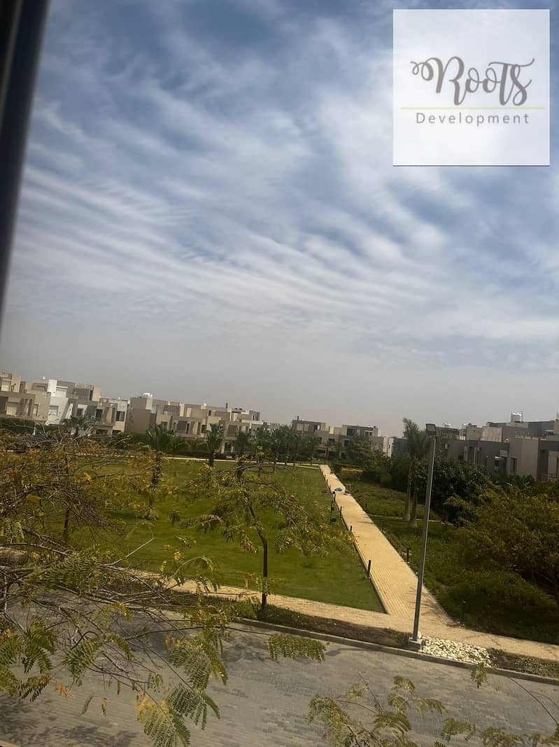 For Rent Townhouse with Garden ,Fully Furnished with ACs and kitchen in ,prime location,in Palm Hills Golf Extension (wood ville)- 6th of October - Widok 2