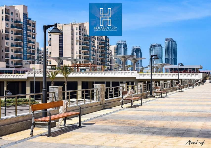 120 sqm store for immediate delivery for sale in New Alamein in the best location and at the lowest price in the market - Więcej