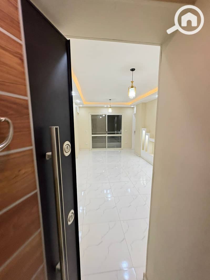 Apartment for sale, first floor, view of the lakes area and the mosque in Degla Compound, Al-Mazl Ultra Super Lux. – pohled 4