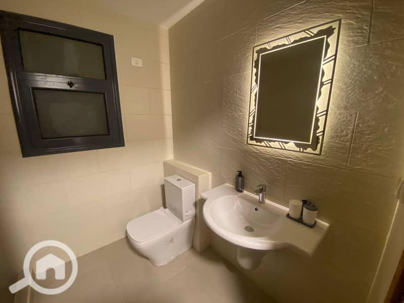 For rent a chalet in the north coast Gaia Al-Ahli Sabour Chalet Jaya 121 metres two rooms and 2 bathrooms Fully air-conditioned and fully furnished from Qabbani Direct on the urine and with a private entrance Next to stadiums, restaurants and manageme - Ansicht 6