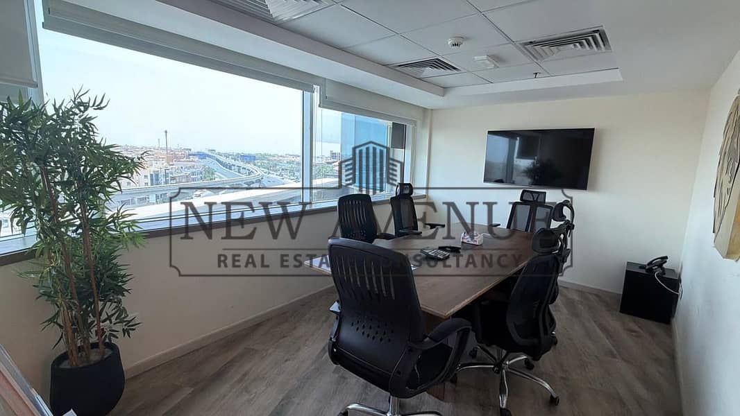 Fully finished office with luxurious finishes for rent on South 90th Street, New Cairo, prime location – pohled 2
