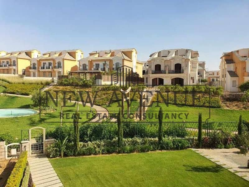 Lowest price Town house corner for sale at Layan New Cairo prime location overlooking landscape Ready to move Core and Shell - Ansicht 2