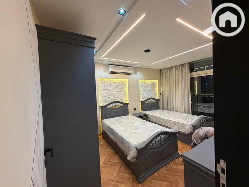 First residence with hotel finishing and a wonderful view of the Nile for daily and monthly rent for families looking for upscale and distinguished living in Dokki. - Mehr