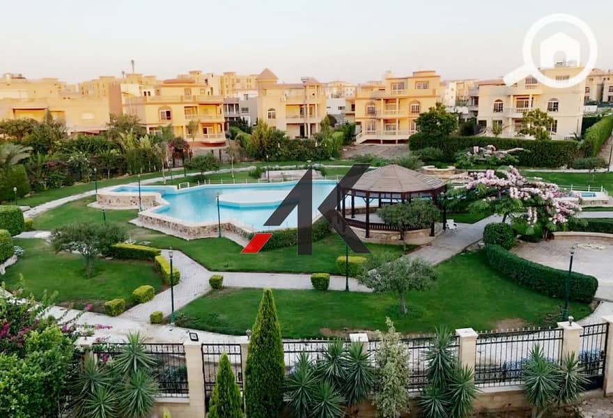 Prime Location Twin House Villa For Sale in La Rosa - New Cairo - Widok 2