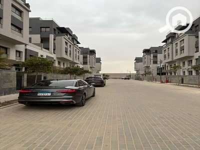 4 Bedroom Duplex for Sale in New Cairo, Cairo - WhatsApp Image 2025-05-03 at 1.52. 38 PM (1)_800x600. jpg